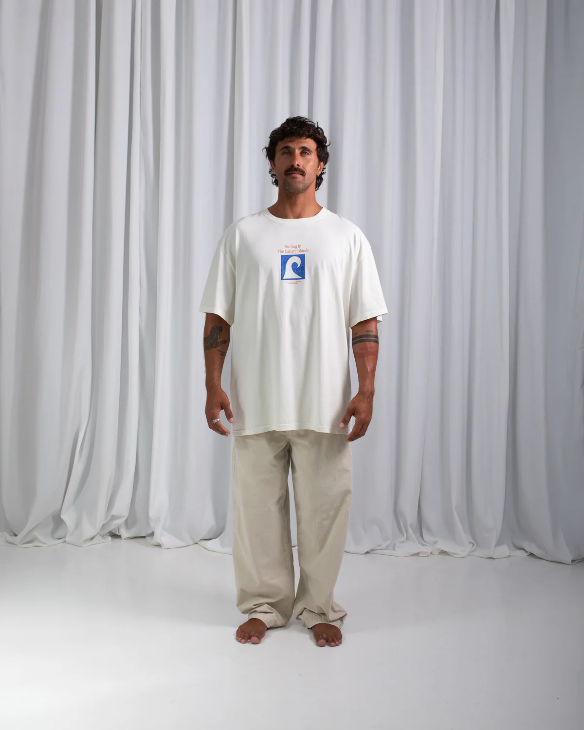 LW001ESSENTIALSLXLFRONT1